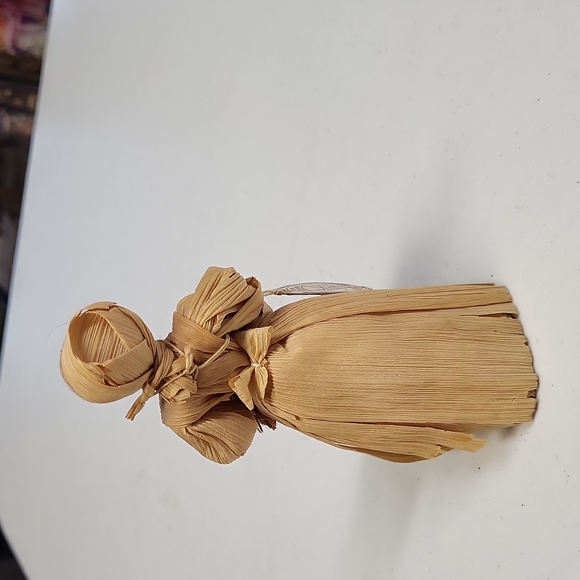 Vintage Hand-Made Corn Husk Doll Czechoslovakia Woman Carrying Sticks - Picture 4 of 10